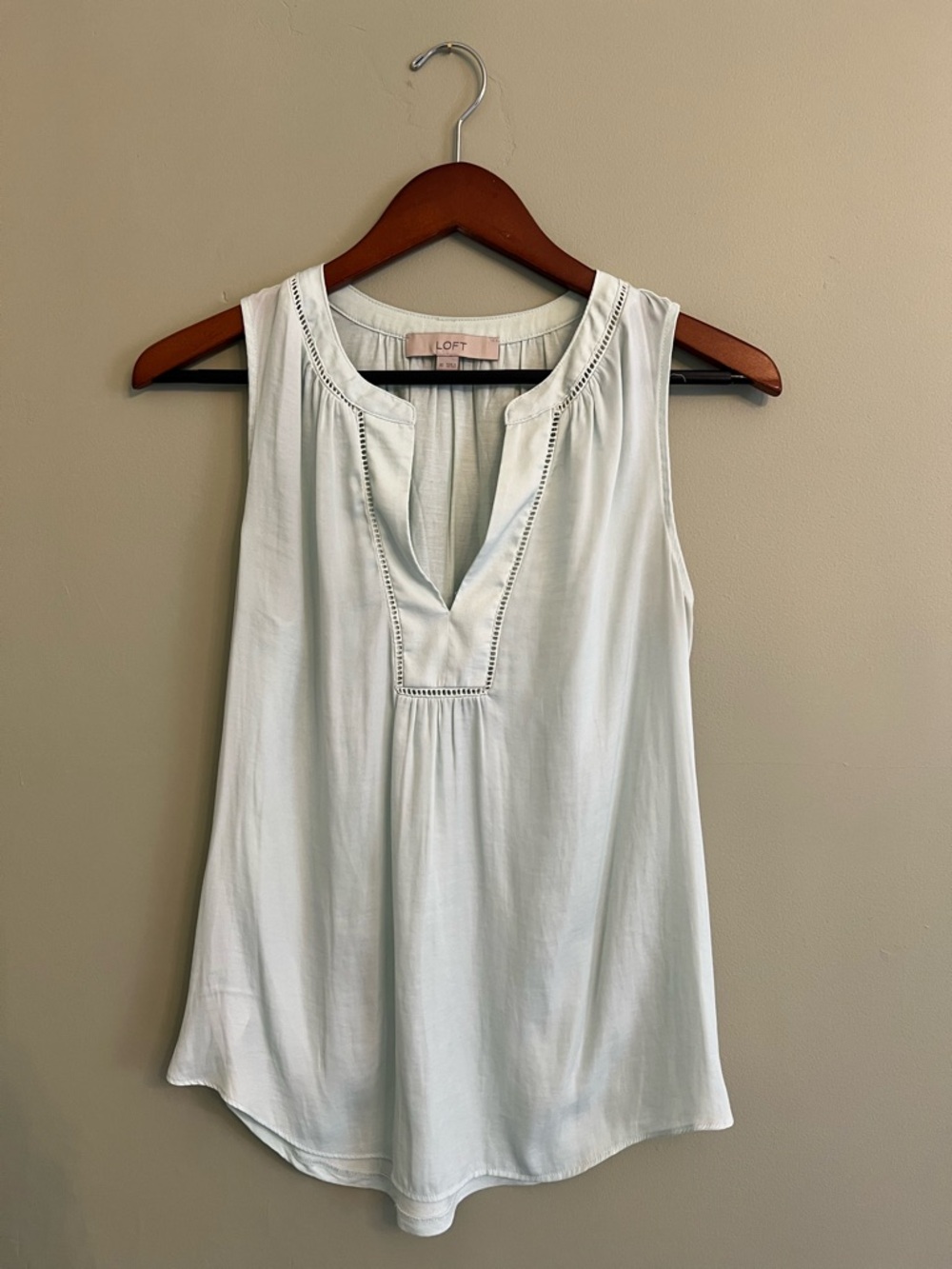 LOFT by Ann Taylor Pale Blue Split V-Neck Sleeveless Tank